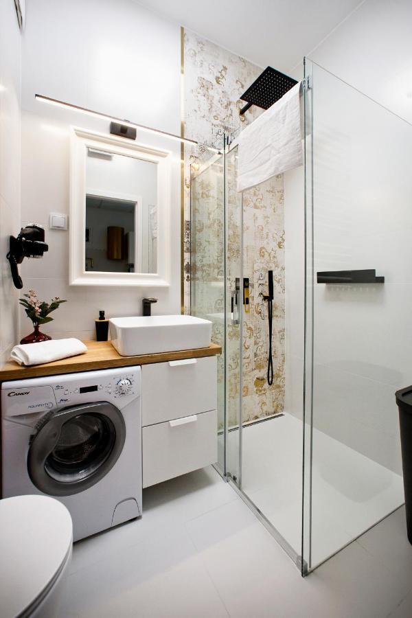 Prymasa Tysiaclecia - P&O Serviced Apartments Warsaw Luaran gambar